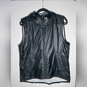 Under-Armour Gorpcore Black Hooded Techwear Utility Run True Storm Vest